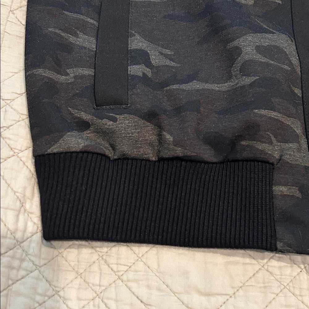 Liverpool Camouflage Bomber Jacket - Picture 9 of 13